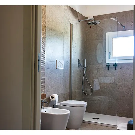 La Mora Bianca 팜스테이 아세미니